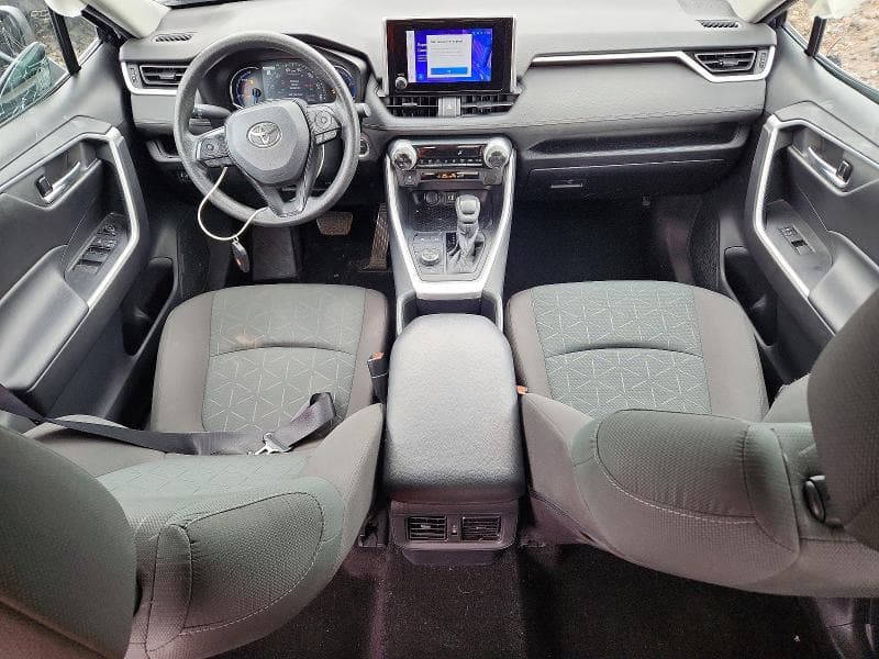 2024 TOYOTA RAV4 HYBRID XLE 8
