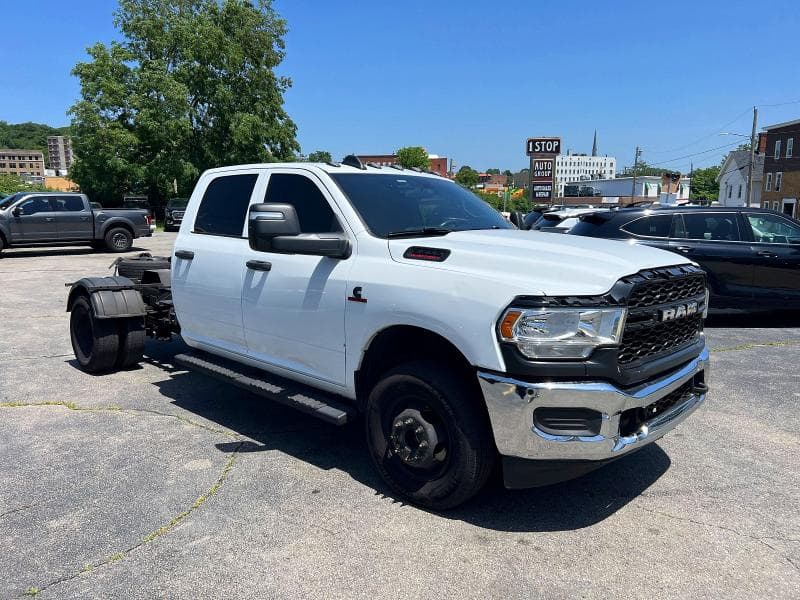 2023 RAM 3500 4