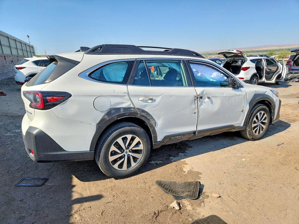 2023 SUBARU OUTBACK 3