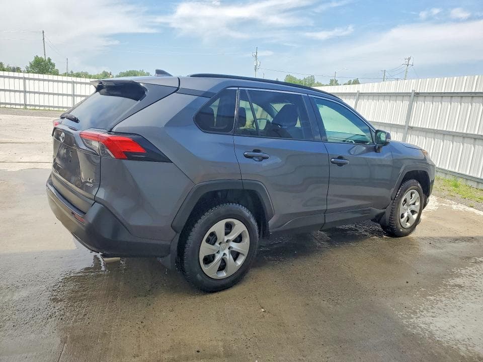 2021 TOYOTA RAV4 LE 3