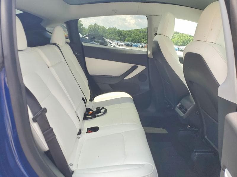 2021 TESLA MODEL Y 10