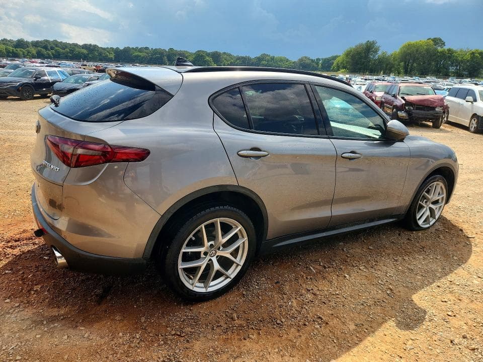 2018 ALFA ROMEO STELVIO TI SPORT 3