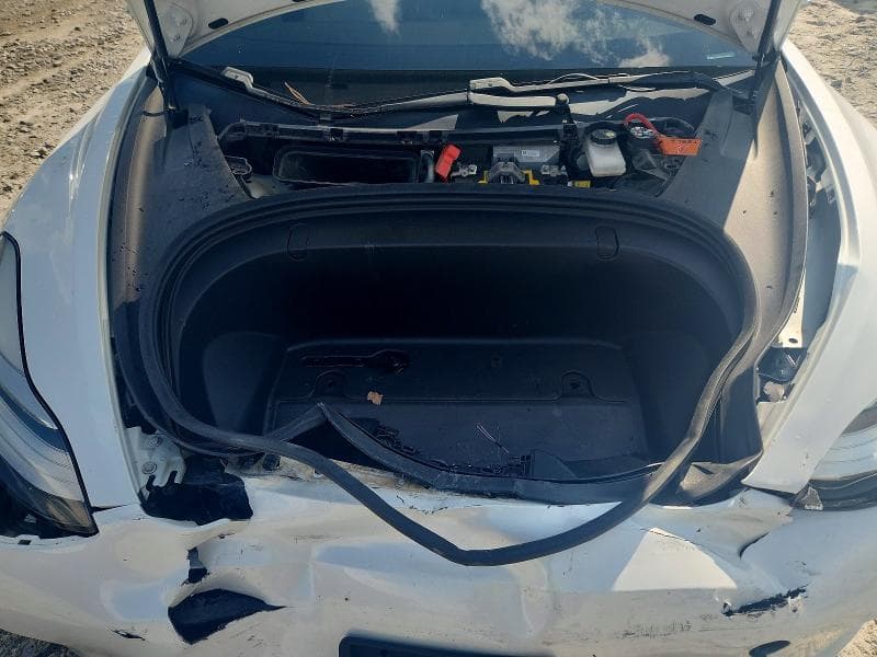 2019 TESLA MODEL 3 11