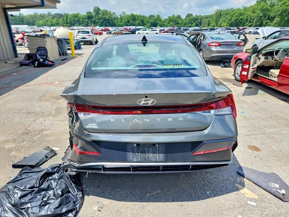 2024 HYUNDAI ELANTRA SEL SEL 6