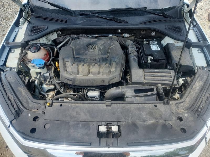 2020 VOLKSWAGEN PASSAT SE SE 11