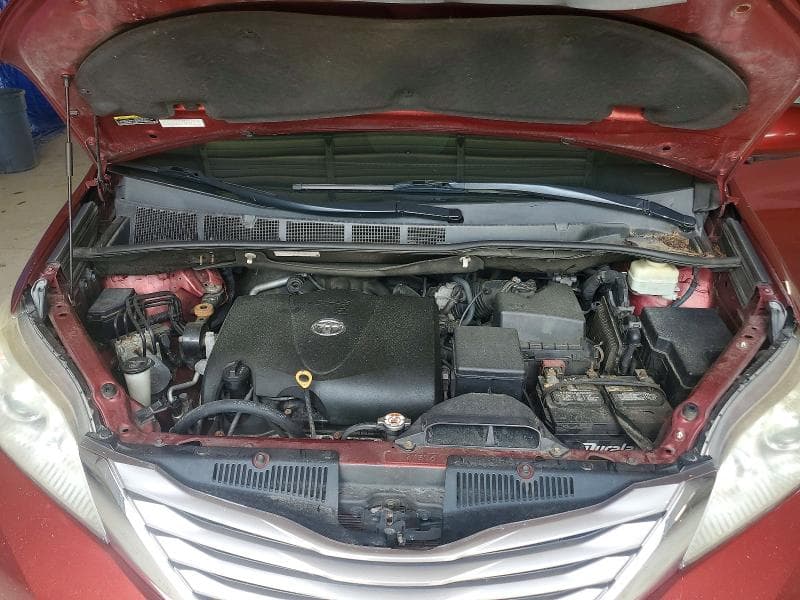2017 TOYOTA SIENNA XLE 7-PASSENGER XLE 7-PASSENGER 12