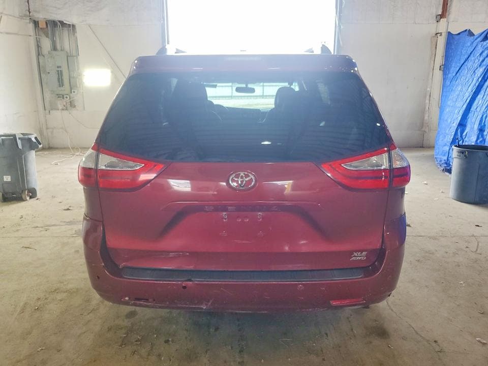 2017 TOYOTA SIENNA XLE 7-PASSENGER XLE 7-PASSENGER 6