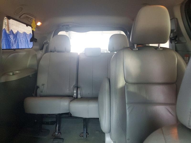 2017 TOYOTA SIENNA XLE 7-PASSENGER XLE 7-PASSENGER 10