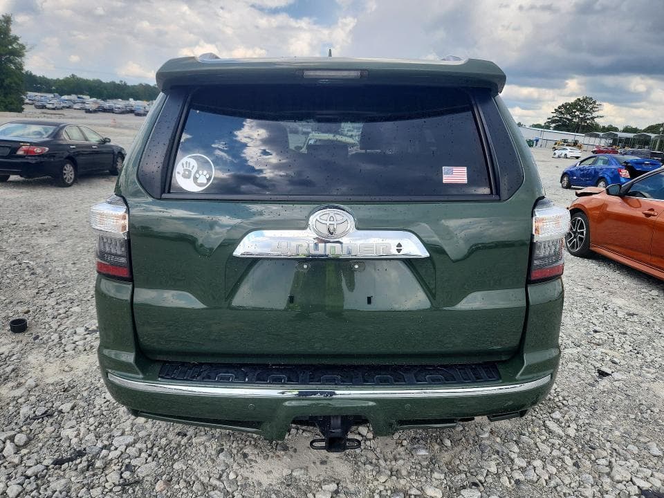 2022 TOYOTA 4RUNNER LIMITED 6
