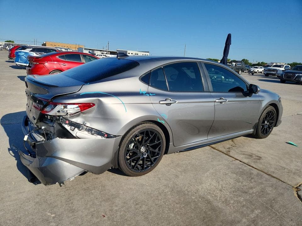 2026 TOYOTA CAMRY XSE 3