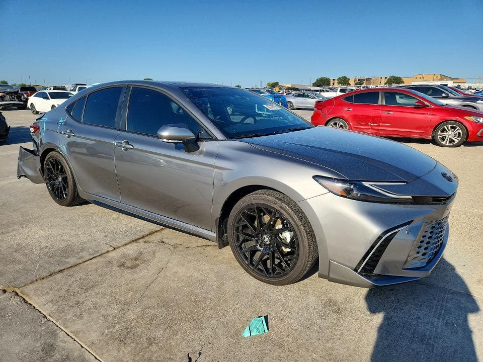 2026 TOYOTA CAMRY XSE 4