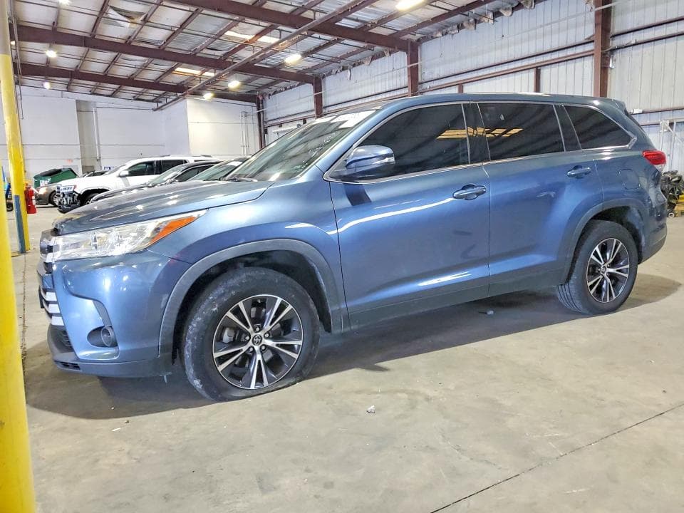 2019 TOYOTA HIGHLANDER LE LE - 1