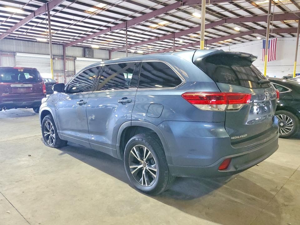 2019 TOYOTA HIGHLANDER LE LE 2