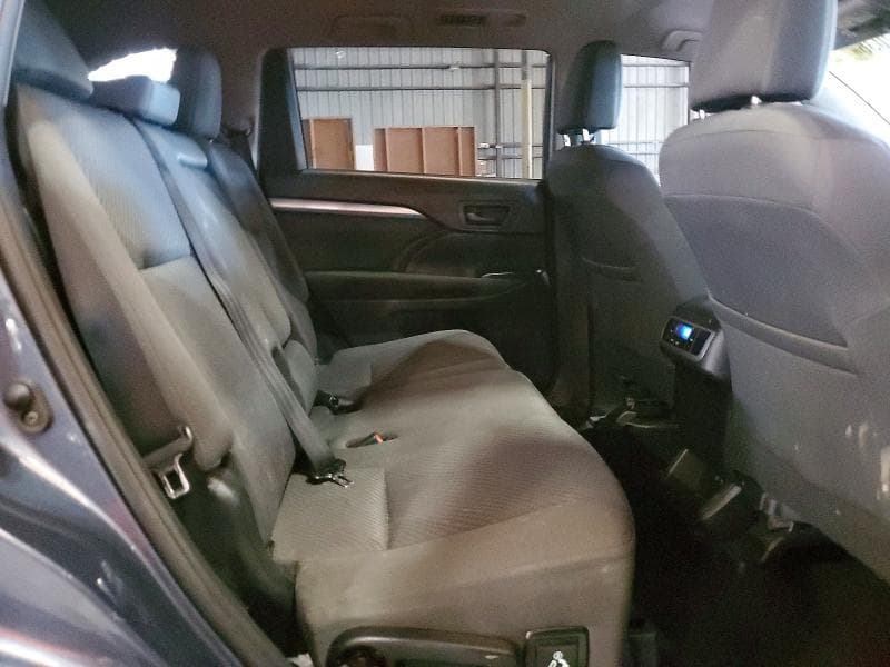 2019 TOYOTA HIGHLANDER LE LE 11