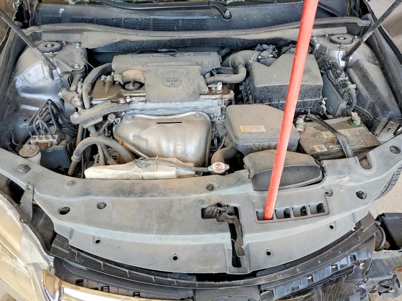 2017 TOYOTA CAMRY SE 11