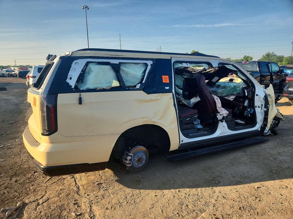 2025 CADILLAC ESCALADE ESV SPORT 3