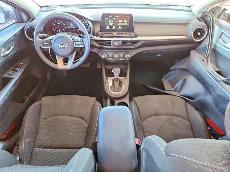 2021 KIA FORTE FE 8