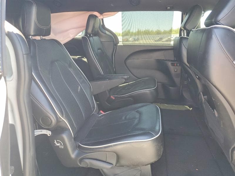 2025 CHRYSLER PACIFICA LIMITED LIMITED 11