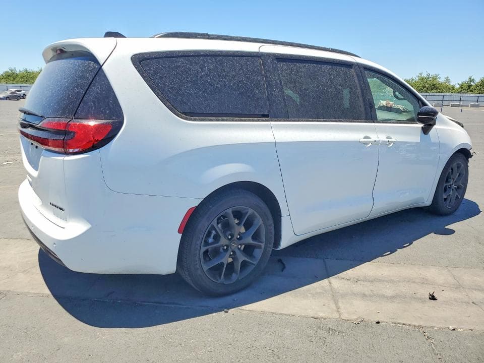 2025 CHRYSLER PACIFICA LIMITED LIMITED 3