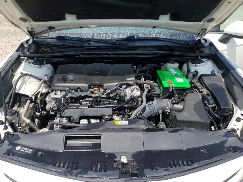 2021 TOYOTA CAMRY SE 11