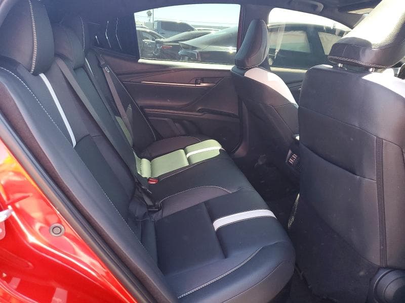 2025 TOYOTA CAMRY SE 10