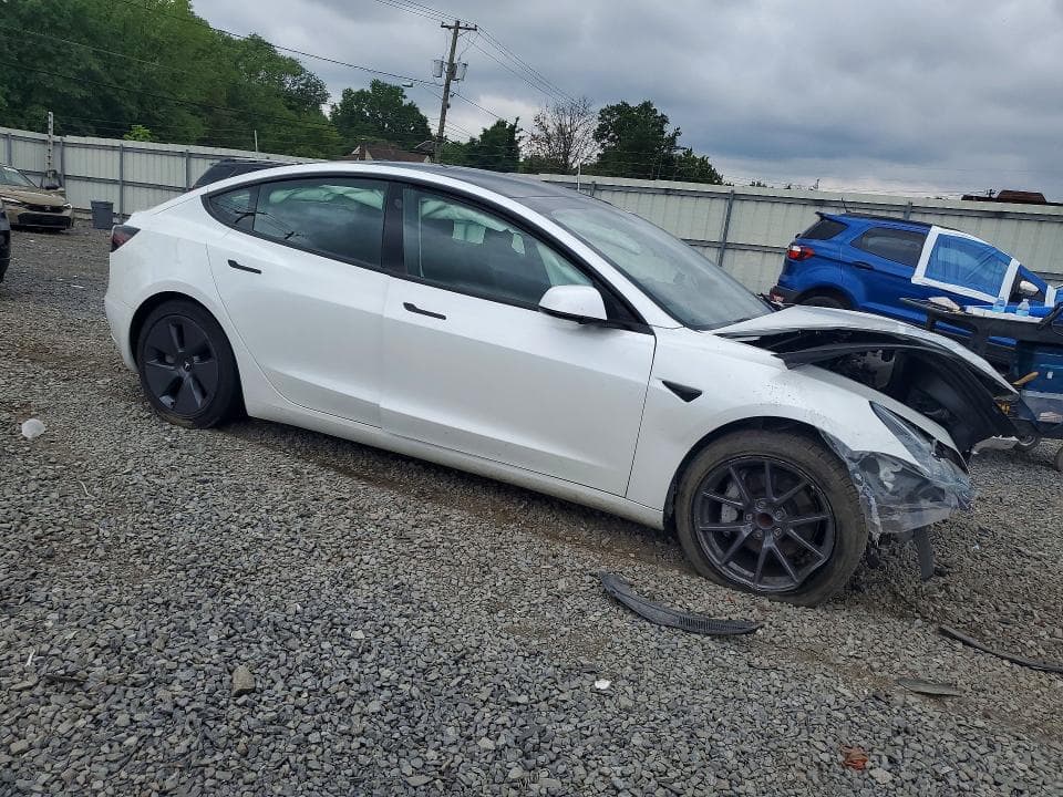 2023 TESLA MODEL 3 4