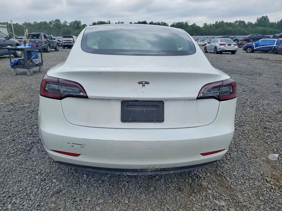 2023 TESLA MODEL 3 6