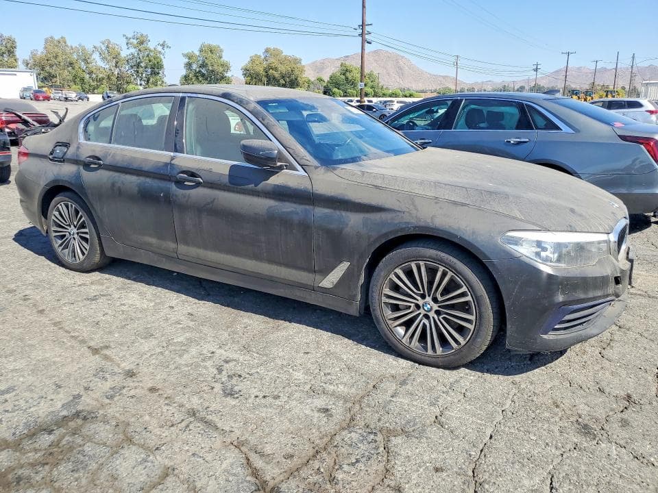 2020 BMW 530E 4