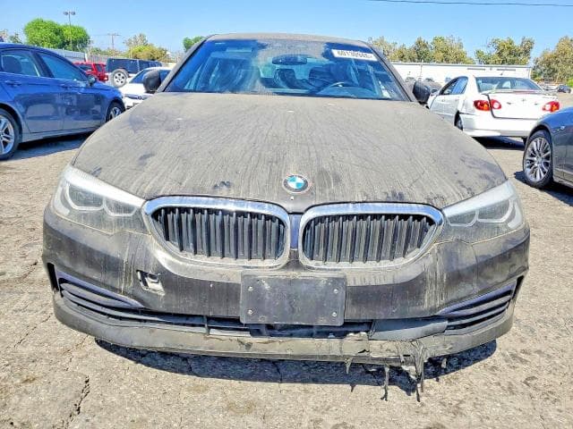 2020 BMW 530E 5