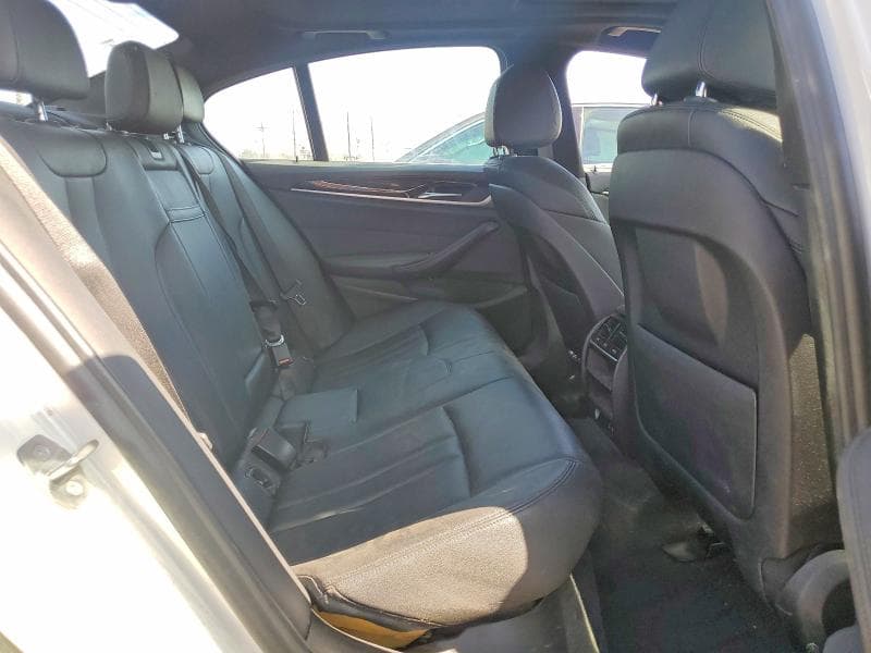 2020 BMW 530E 10