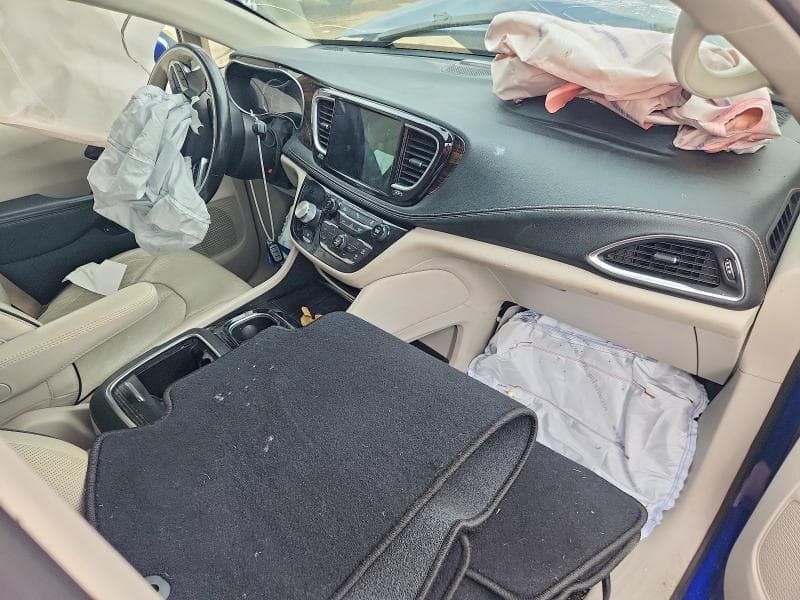 2021 CHRYSLER PACIFICA HYBRID LIMITED HYBRID LIMITED 8