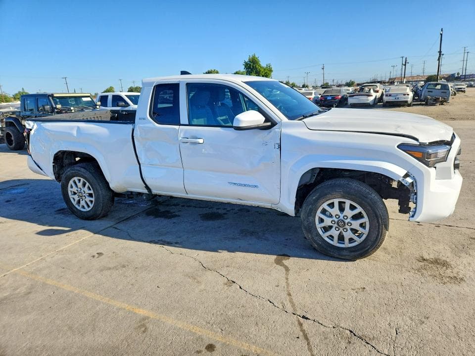 2025 TOYOTA TACOMA SR5 SR5 4