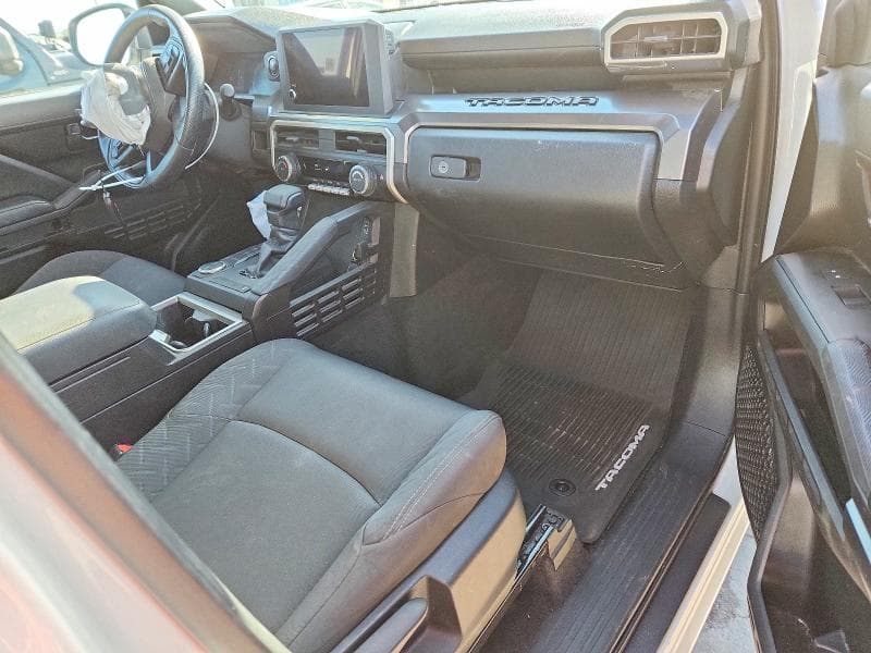 2025 TOYOTA TACOMA SR5 SR5 8