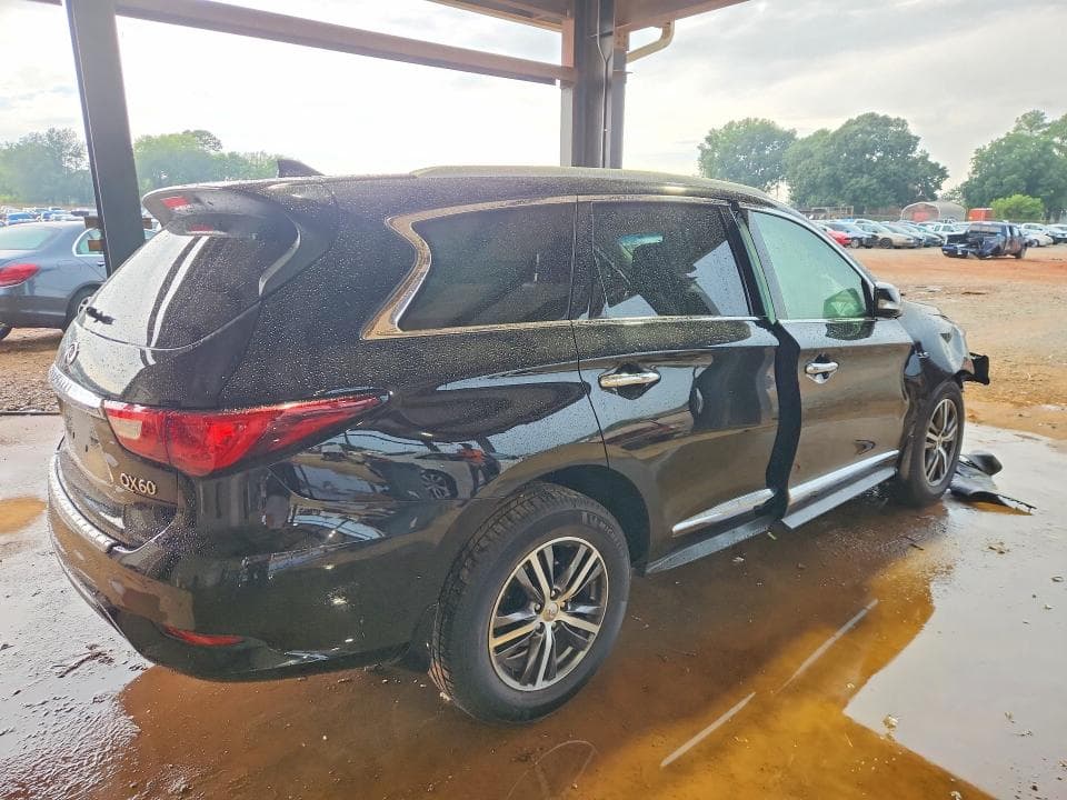 2017 INFINITI QX60 BASE 3