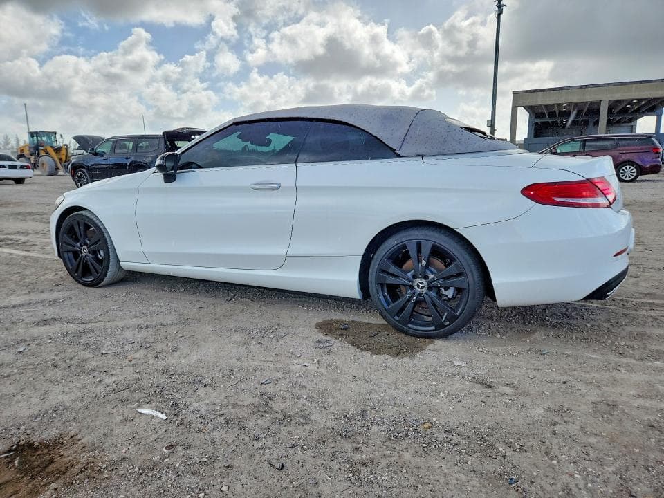 2017 MERCEDES-BENZ C 300 300 2
