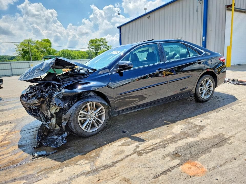 2016 TOYOTA CAMRY SE SE - 1