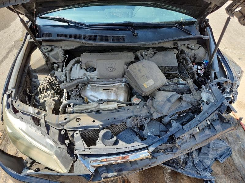 2016 TOYOTA CAMRY SE SE 11