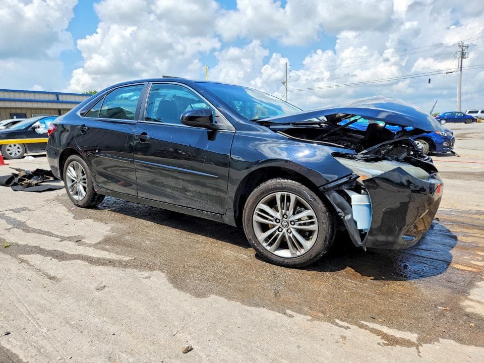 2016 TOYOTA CAMRY SE SE 4