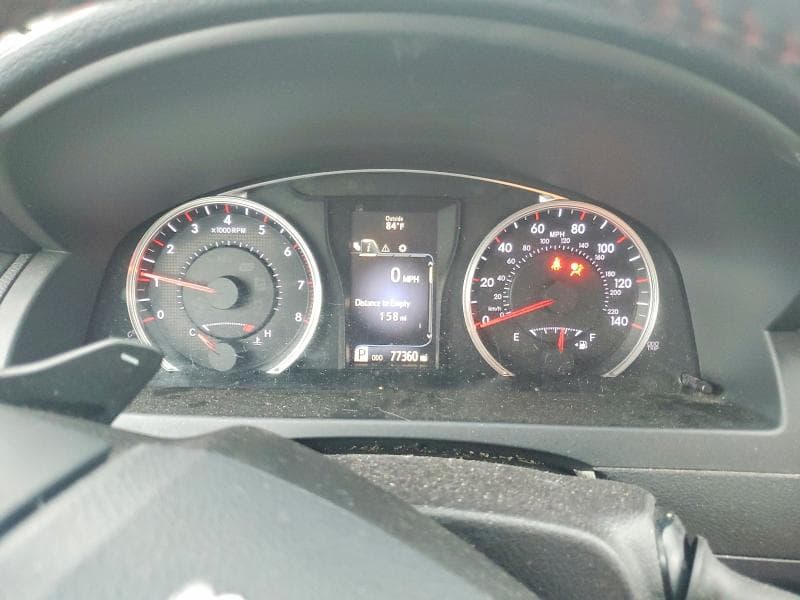 2016 TOYOTA CAMRY SE SE 9