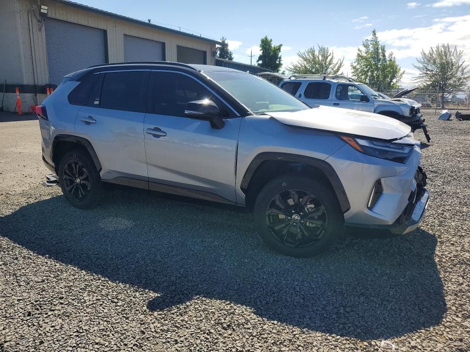 2023 TOYOTA RAV4 XSE 4