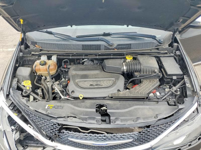 2020 CHRYSLER PACIFICA LIMITED 12