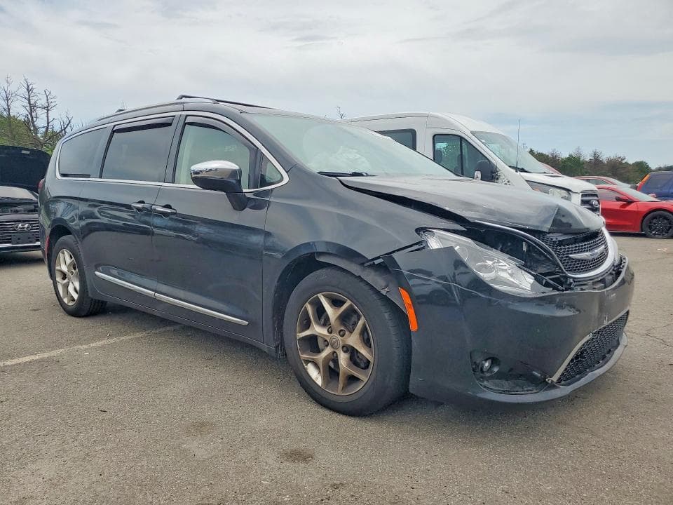 2020 CHRYSLER PACIFICA LIMITED 4