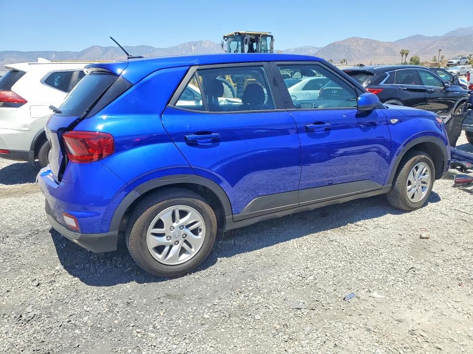 2023 HYUNDAI VENUE SE 3