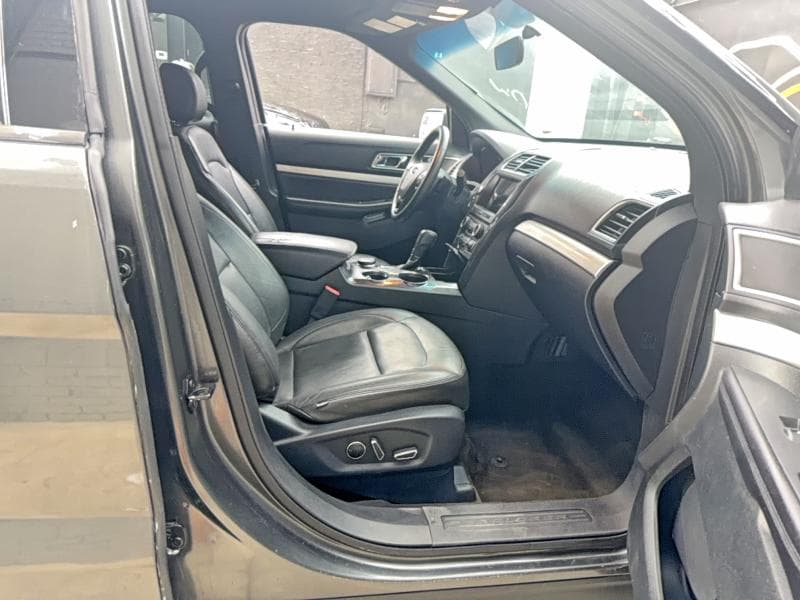 2017 FORD EXPLORER XLT 5