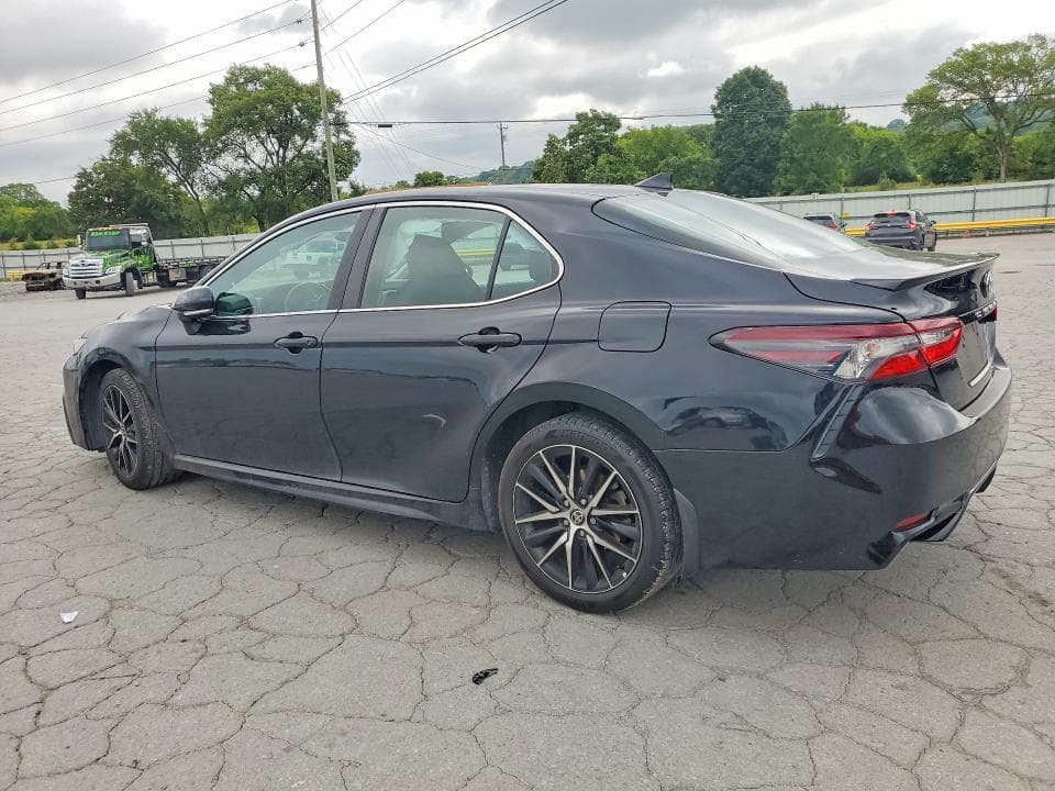 2024 TOYOTA CAMRY SE 2