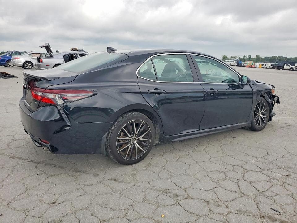 2024 TOYOTA CAMRY SE 3