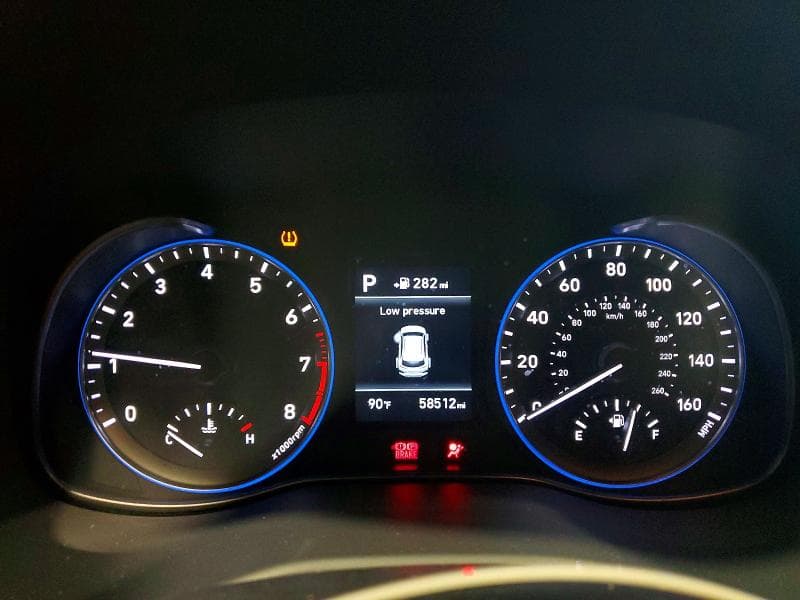 2018 HYUNDAI KONA SEL 9