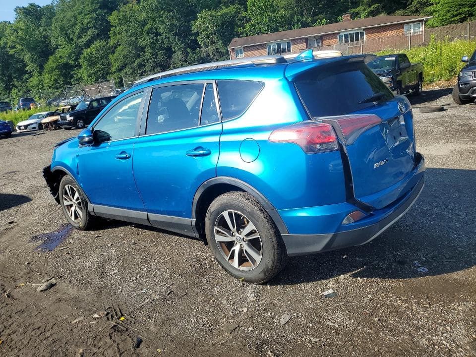 2017 TOYOTA RAV4 XLE 2