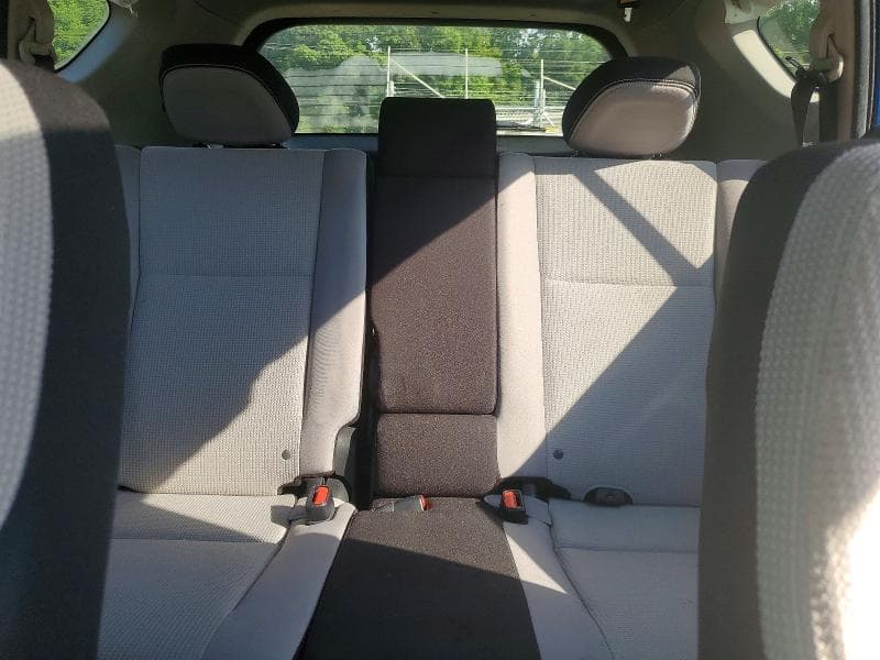 2017 TOYOTA RAV4 XLE 10