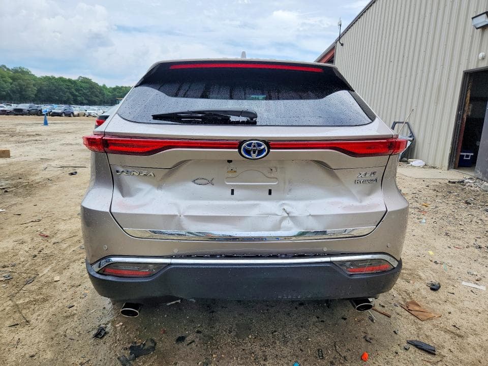 2021 TOYOTA VENZA XLE 6